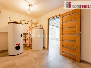 Pronájem vily, Praha, Slámova, 226 m2