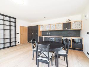 Prodej rodinného domu, Praha - Slivenec, Za farou, 374 m2