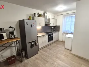Prodej bytu 2+kk, Loděnice, Pražská, 43 m2