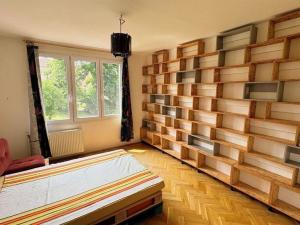 Prodej bytu 3+1, Cheb, Dukelská, 84 m2