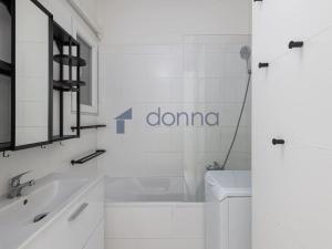 Pronájem bytu 2+1, Praha, Plzeňská, 52 m2