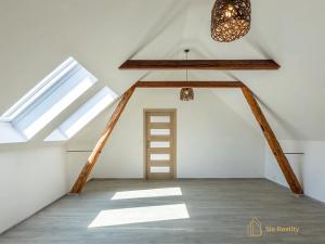 Prodej rodinného domu, Krupá, 179 m2