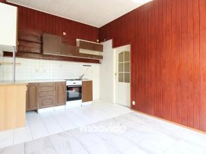 Prodej bytu 3+1, Praha - Libeň, náměstí Dr. Václava Holého, 102 m2
