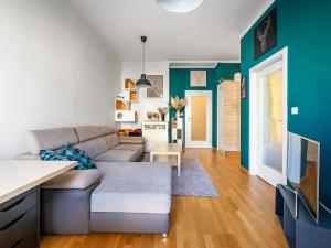 Pronájem bytu 2+kk, Praha - Vršovice, 28. pluku, 52 m2