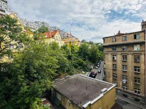 Pronájem bytu 4+1, Praha - Vinohrady, Bělehradská, 113 m2