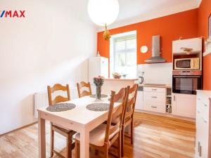 Pronájem bytu 2+1, Karlovy Vary, Stará Kysibelská, 60 m2