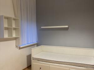 Pronájem bytu 2+1, Karlovy Vary, Stará Kysibelská, 60 m2