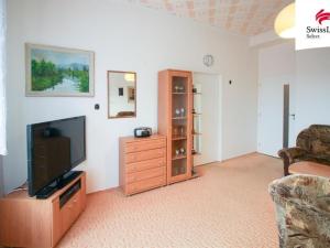 Prodej bytu 2+1, Praha - Kobylisy, Kobyliské náměstí, 65 m2