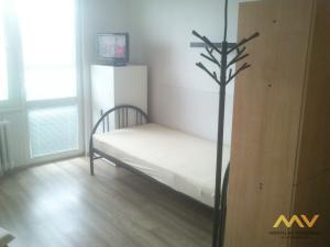 Pronájem bytu 1+kk, Hradec Králové - Nový Hradec Králové, Brožíkova, 22 m2