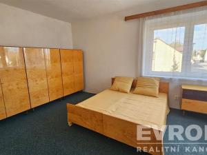 Pronájem bytu 2+kk, Pardubice - Rosice, generála Svobody, 46 m2