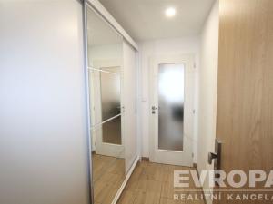 Pronájem bytu 2+kk, Praha - Libuš, Mirotická, 42 m2