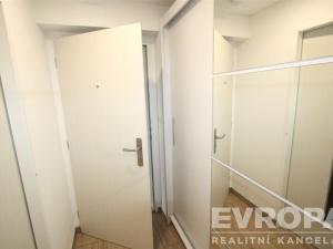 Pronájem bytu 2+kk, Praha - Libuš, Mirotická, 42 m2
