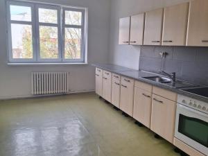 Pronájem bytu 2+1, Litvínov - Horní Litvínov, náměstí Míru, 65 m2