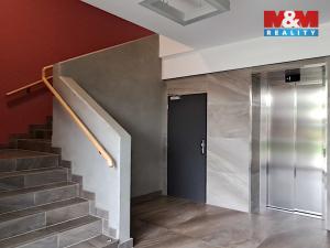 Pronájem bytu 1+kk, Praha, Honzíkova, 34 m2