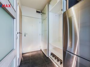 Pronájem bytu 1+kk, Praha - Hostivař, Strašnická, 35 m2