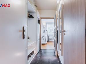 Pronájem bytu 1+kk, Praha - Hostivař, Strašnická, 35 m2