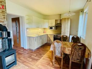 Prodej chaty, Brloh, 57 m2