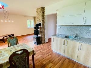 Prodej pozemku pro bydlení, Brloh, 1330 m2