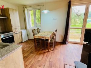 Prodej pozemku pro bydlení, Brloh, 1330 m2