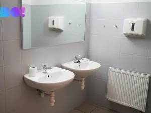 Pronájem kanceláře, Praha, Zubatého, 260 m2