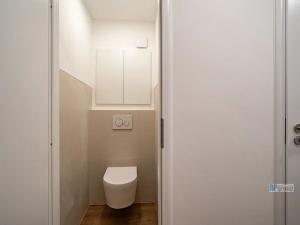 Pronájem bytu 2+kk, Praha - Háje, Kosmická, 43 m2