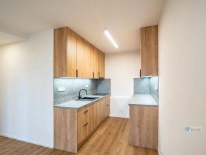 Pronájem bytu 2+kk, Praha - Háje, Kosmická, 43 m2