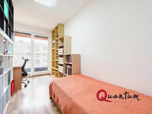 Prodej bytu 4+kk, Praha - Uhříněves, Jindřicha Bubeníčka, 73 m2