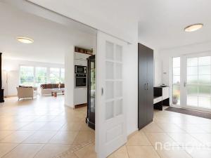 Prodej rodinného domu, Křížkový Újezdec, 412 m2