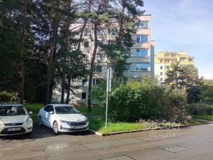 Pronájem bytu 2+kk, Praha - Kobylisy, Šimůnkova, 45 m2