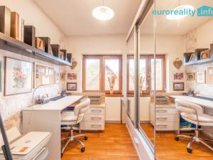 Prodej rodinného domu, Zahrádky, 196 m2