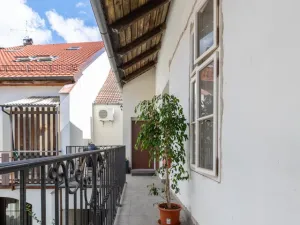 Prodej vícegeneračního domu, Benešov, Masarykovo náměstí, 256 m2