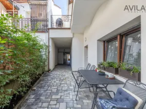 Prodej vícegeneračního domu, Benešov, Masarykovo náměstí, 256 m2