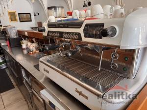 Pronájem restaurace, Opava - Město, Dolní náměstí, 150 m2