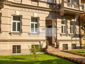 Prodej bytu 2+kk, Karlovy Vary, Sadová, 49 m2
