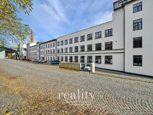 Pronájem bytu 2+kk, Jihlava, Křižíkova, 77 m2