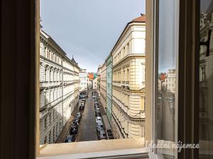 Pronájem bytu 2+1, Praha - Nové Město, Pštrossova, 70 m2