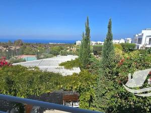 Prodej bytu 2+1, Agios Amvrosios Keryneias, Kypr, 94 m2