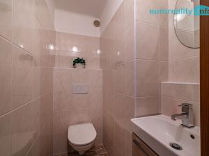 Prodej vícegeneračního domu, Mariánské Lázně, Kubelíkova, 306 m2