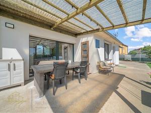 Prodej rodinného domu, Zálezlice, 125 m2