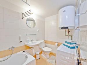 Prodej rodinného domu, Počátky, Mariánské nám., 80 m2