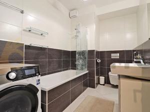 Prodej bytu 2+kk, Praha - Dolní Měcholupy, Honzíkova, 54 m2