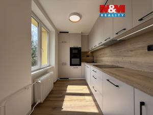 Prodej bytu 4+kk, Karviná - Hranice, Slovenská, 67 m2