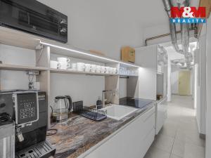 Pronájem obchodního prostoru, Praha - Smíchov, Zborovská, 180 m2