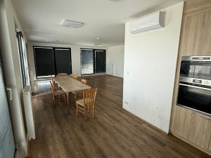 Pronájem kanceláře, Brno, Hvězdová, 109 m2