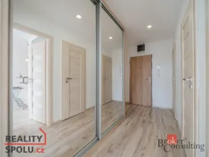 Pronájem bytu 2+kk, Praha - Vokovice, Tobrucká, 51 m2