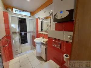 Prodej rodinného domu, Krnov - Pod Bezručovým vrchem, Albrechtická, 300 m2