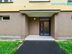 Prodej bytu 2+1, Mariánské Lázně, Za Tratí, 64 m2