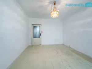 Prodej bytu 2+1, Mariánské Lázně, Za Tratí, 64 m2