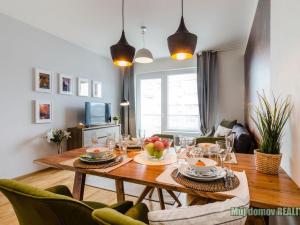 Pronájem bytu 2+kk, Praha - Hloubětín, Laponská, 49 m2