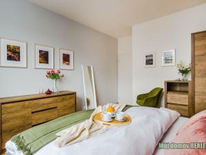 Pronájem bytu 2+kk, Praha - Hloubětín, Laponská, 49 m2